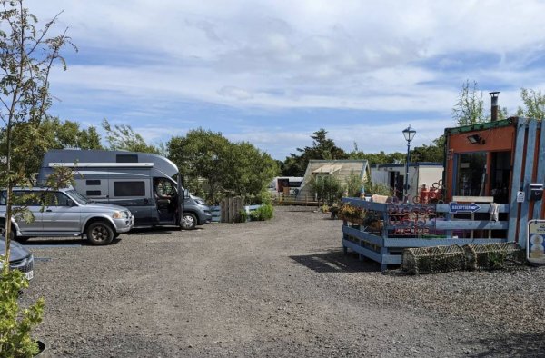 Ferry View Campsite — Photo 2