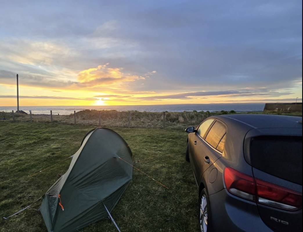 Balintore Bothy Drying Green Campsite — Kemp in Balintore