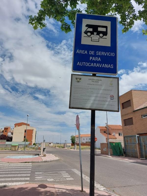 Stellplatz Torrijos — Area di sosta in Torrijos