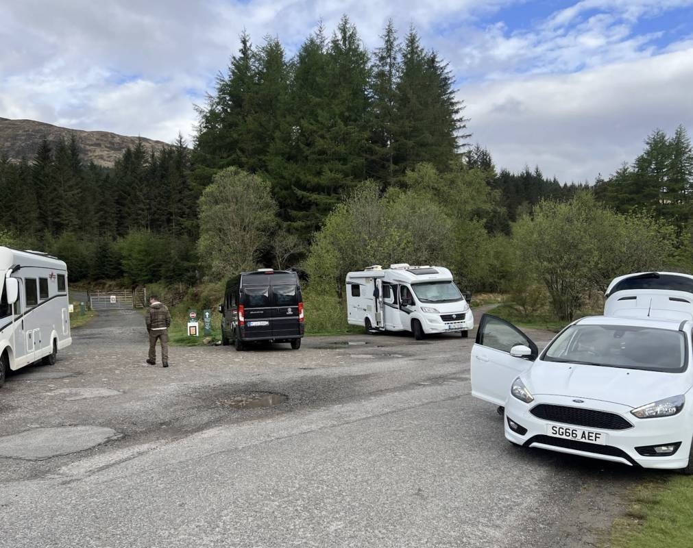 Bridge of Orchy — Estacionamento noturno in Bridge of Orchy