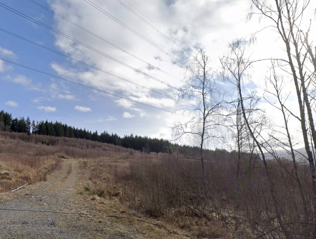 Lower Bohespic, Tummel Bridge — Overnight-parking in Tummel Bridge