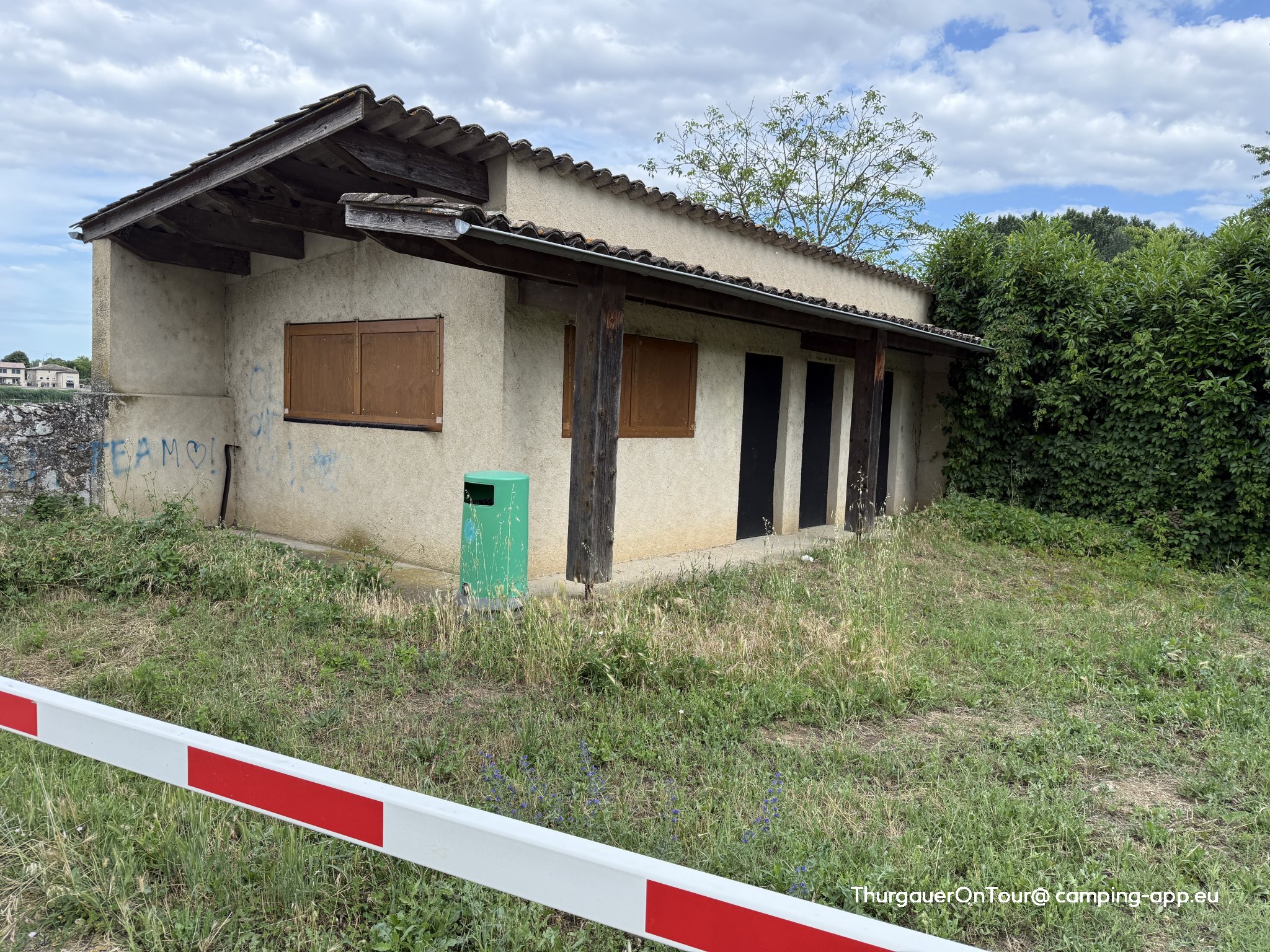 Stellplatz Serrières — Photo 2