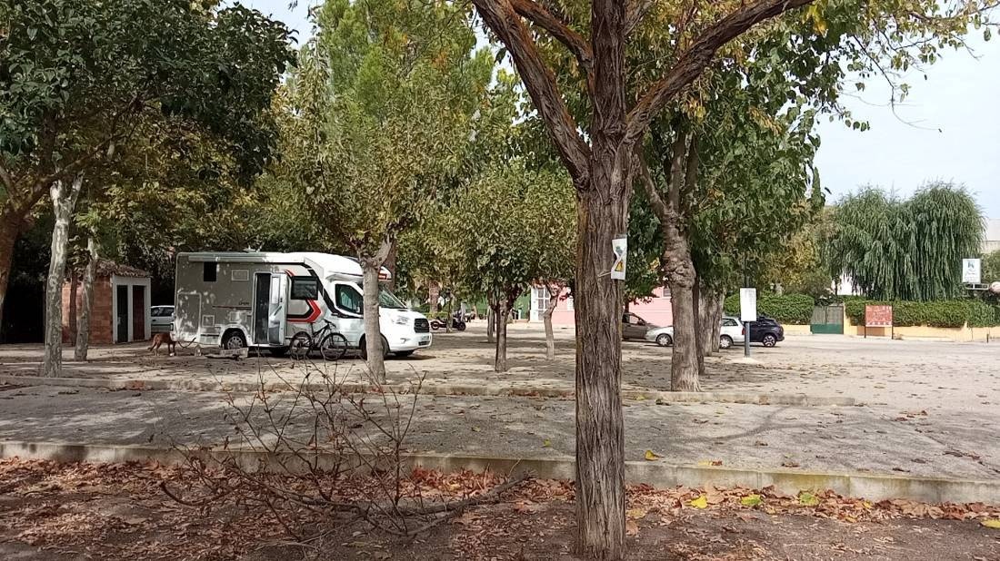 Área de Autocaravanas Jalance — Karavan Sitesi in  Jalance