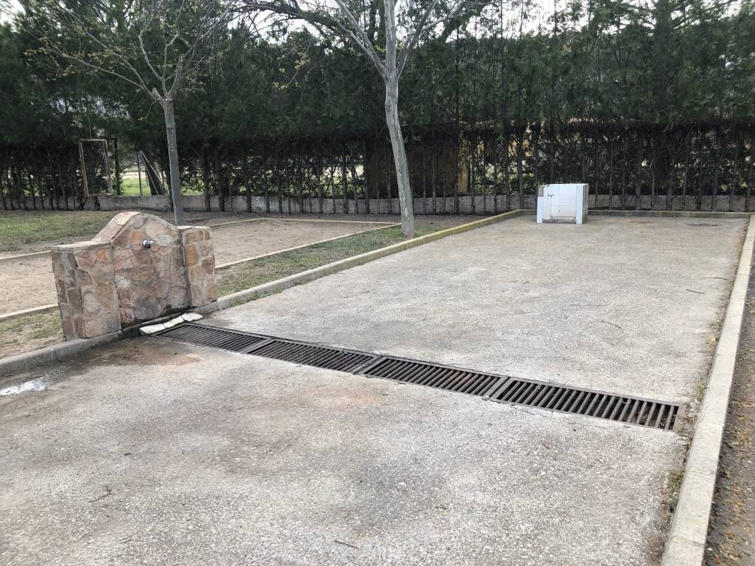 Área de Autocaravanas Jalance — Stellplatz in  Jalance