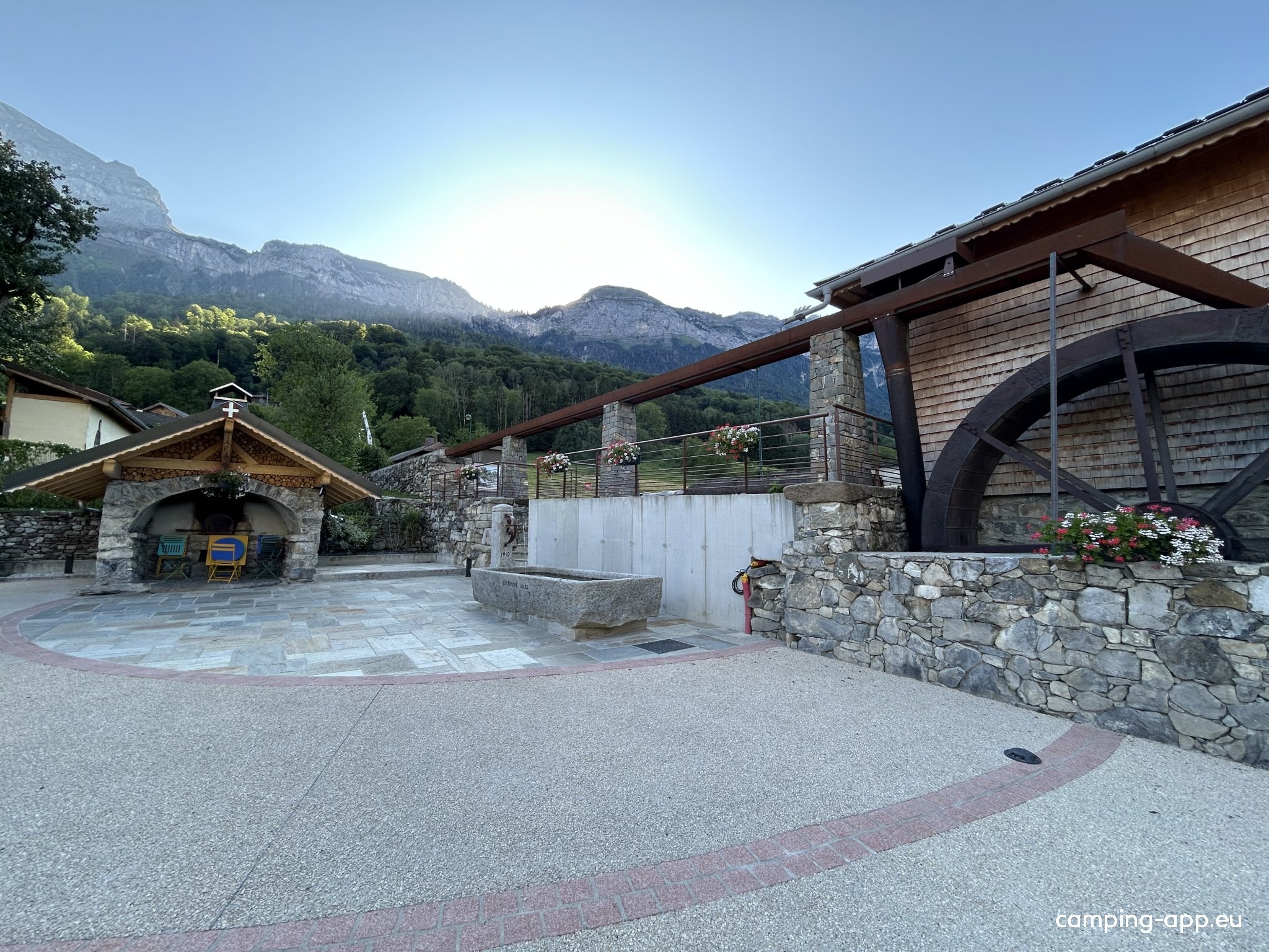Stellplatz Magland — Aire camping car in Magland