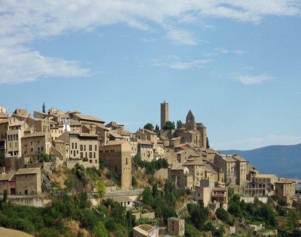 Stellplatz Sos del Rey Católico — Місце для кемперів in  Sos del Rey Católico