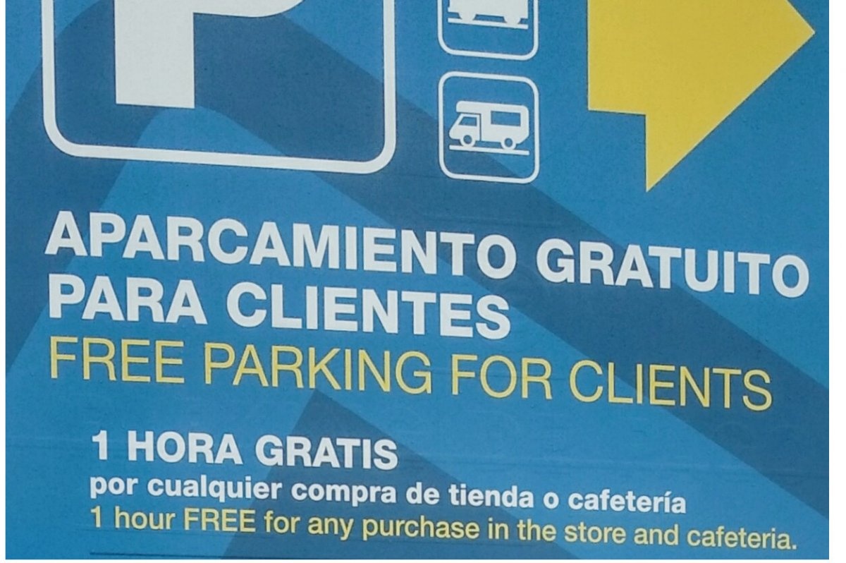 Estación de Servicio EL CISNE A2 — Ställplats in  Zaragoza