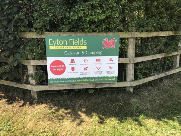 Eyton Fields Touring Park — Photo 3