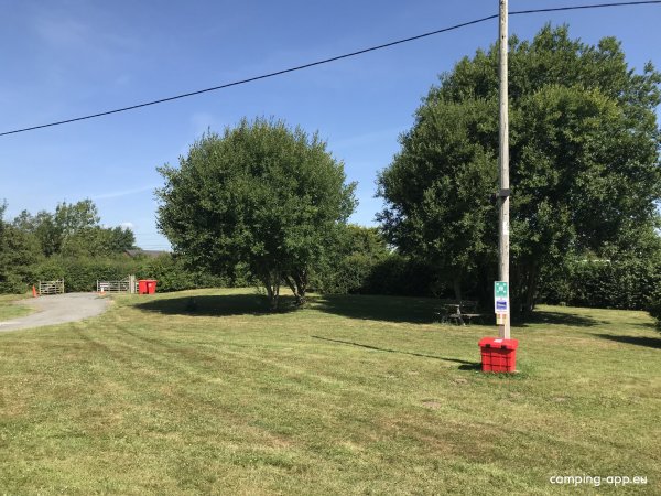 Eyton Fields Touring Park — Photo 2