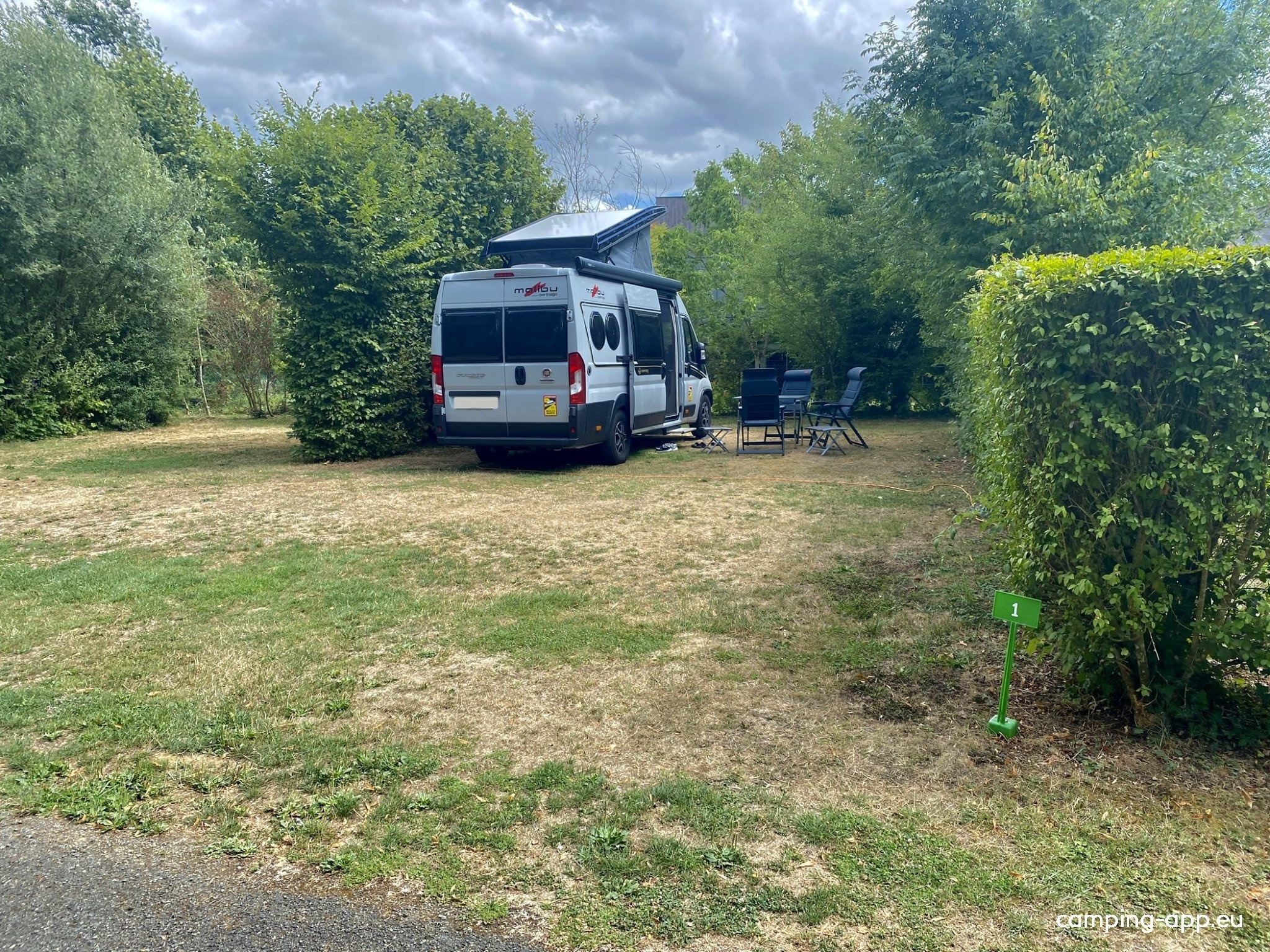 Camping La Sittelle — Cámping in Loué