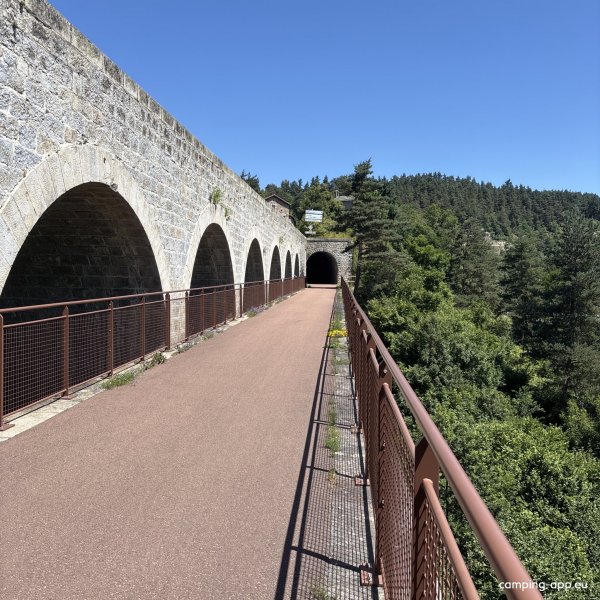 Camping Les Ombrelles *** — Photo 3