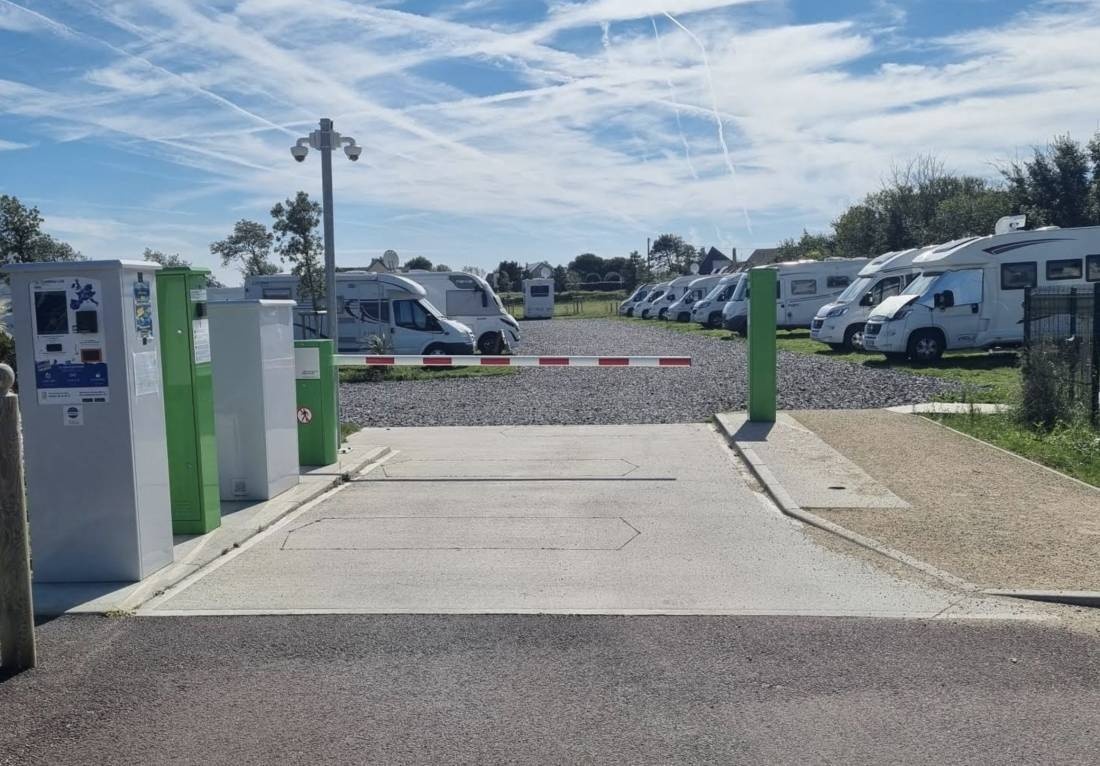 Stellplatz Saint-Germain-sur-Ay — Campervan Site in Saint-Germain-sur-Ay