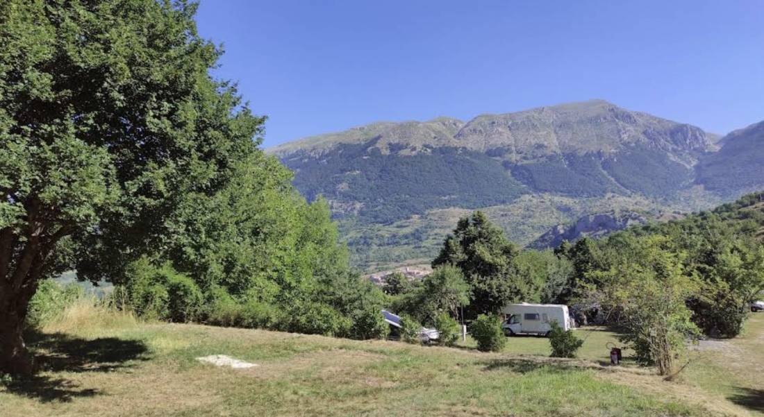 Camping La Genziana — Camping Site in Barrea
