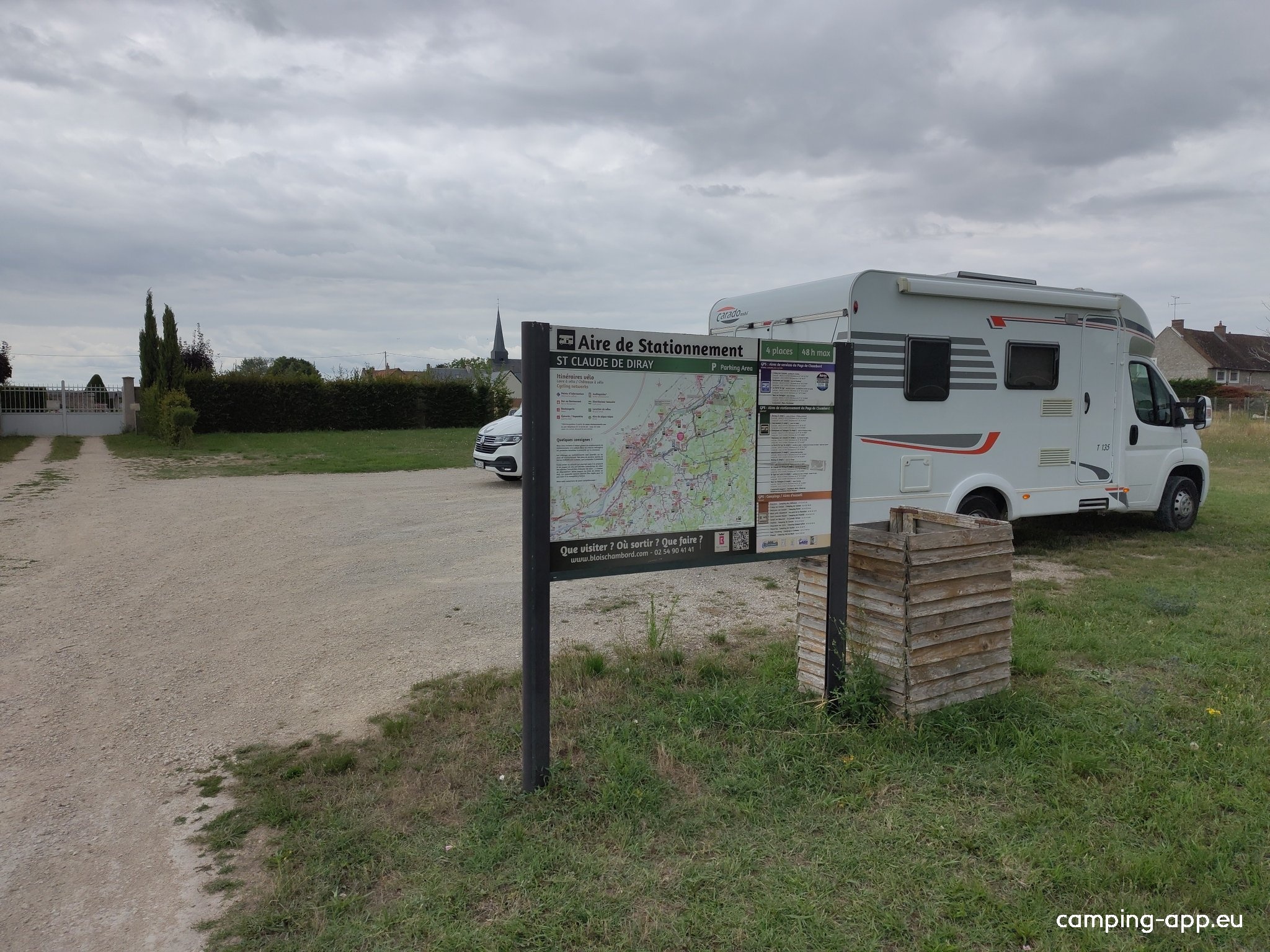 Stellplatz Saint-Claude-de-Diray — Karavan Sitesi in Saint-Claude-de-Diray