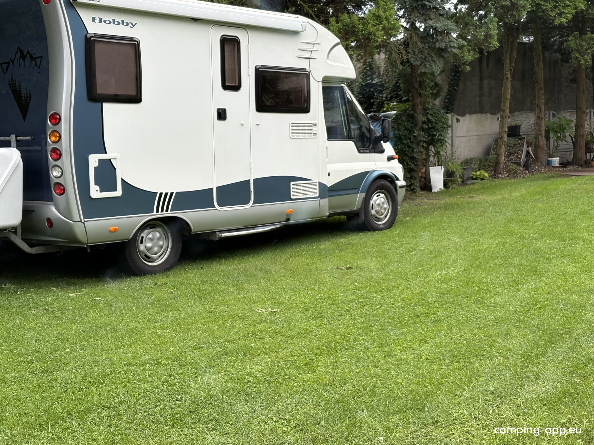Wanderpause — On private ground in Zamoście