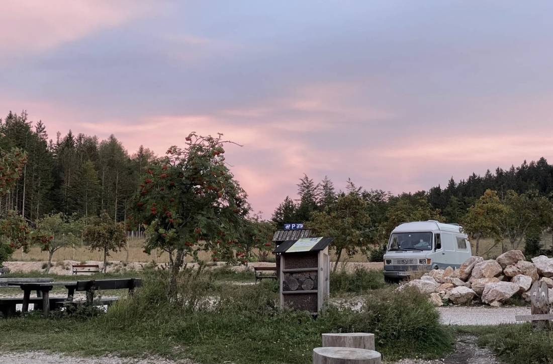 Stellplatz Naturpark Hohe Wand — Karavan Sitesi in Maiersdorf