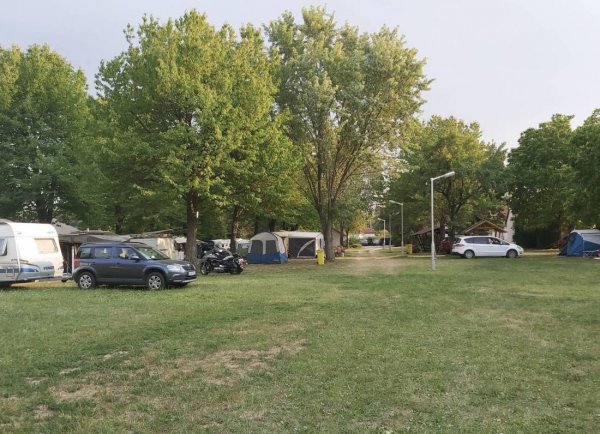 Kéktó Kemping — Photo 2