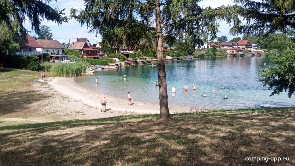 Kéktó Kemping — Photo 4