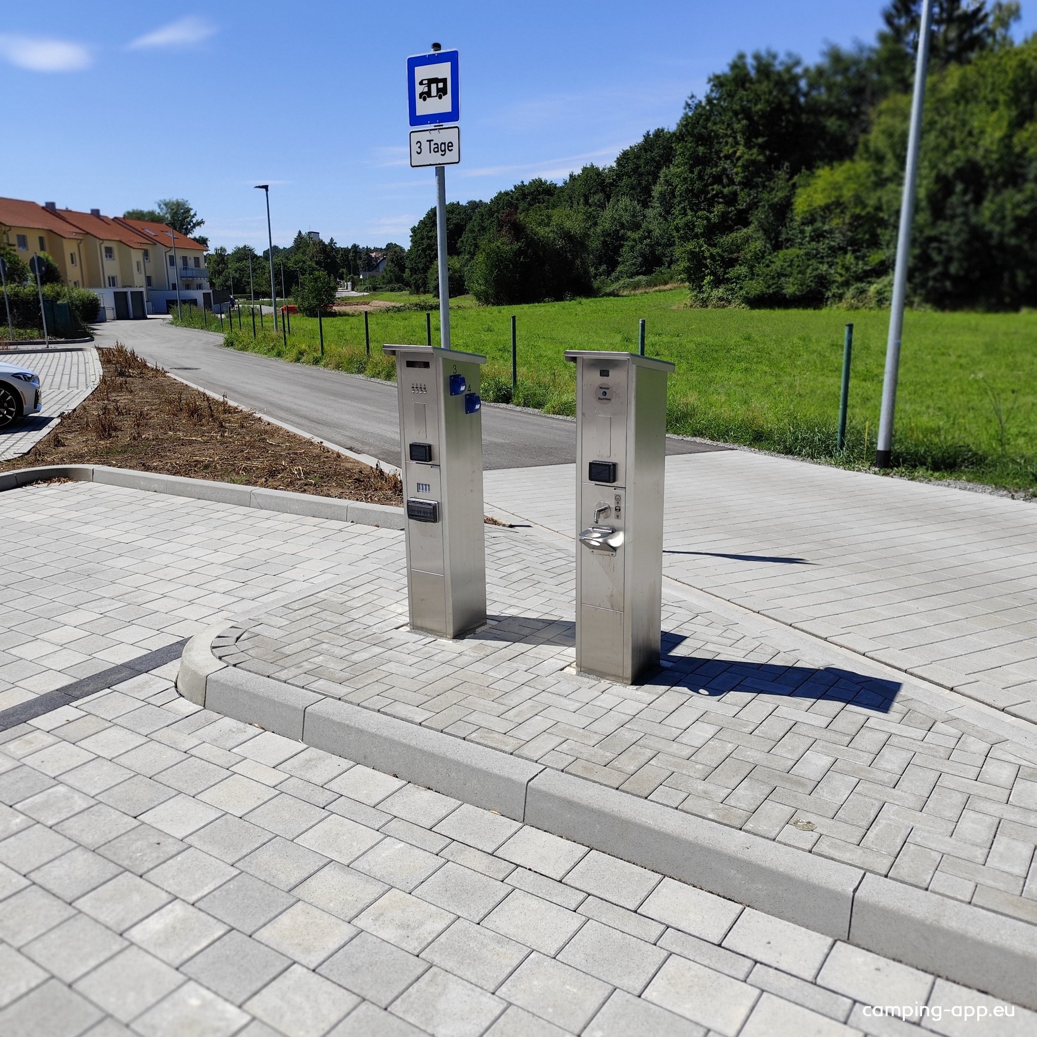 Stellplatz am Seewoog — Campervan Site in Ramstein-Miesenbach