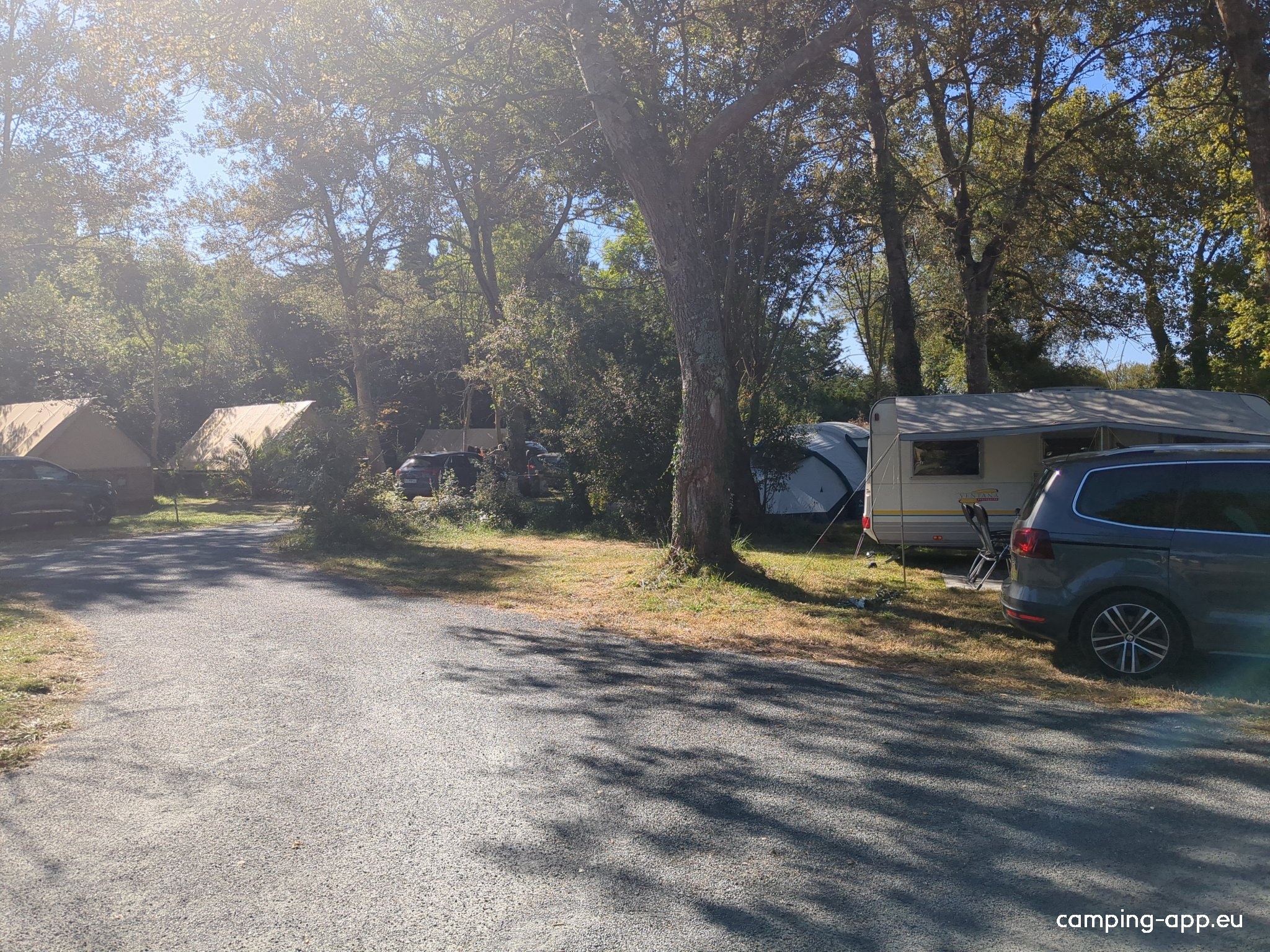 Camping Lanven *** — Sítio de acampamento in Plomeur