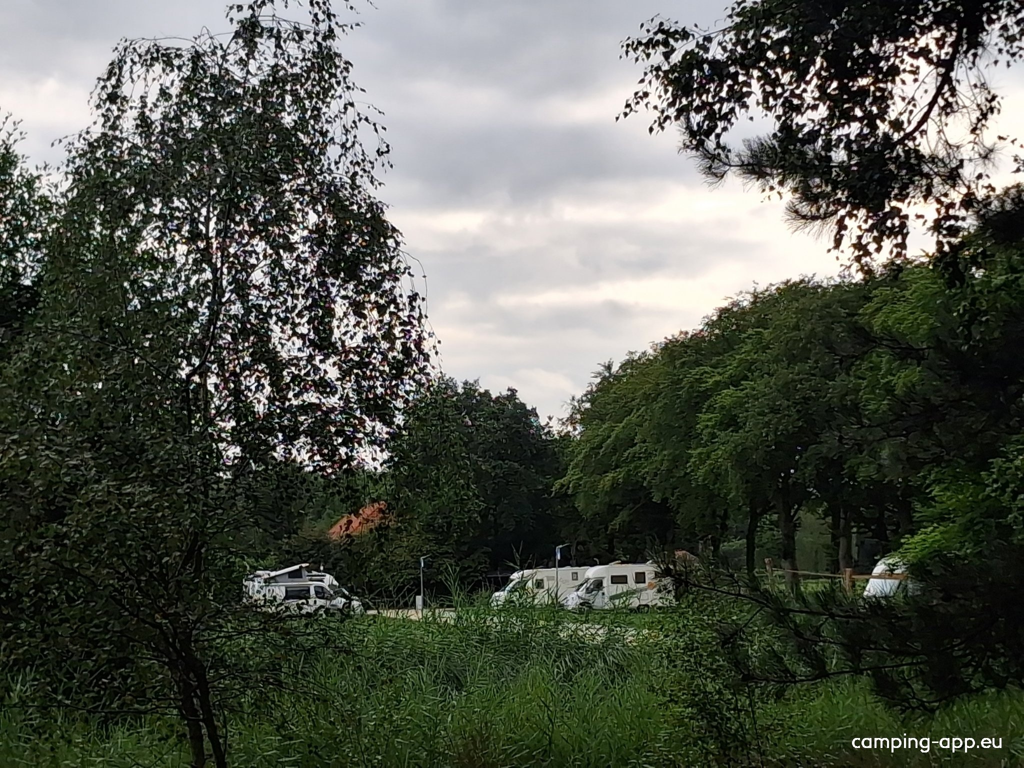 Camperplaats VELDGELUCK — Stellplatz in Erp