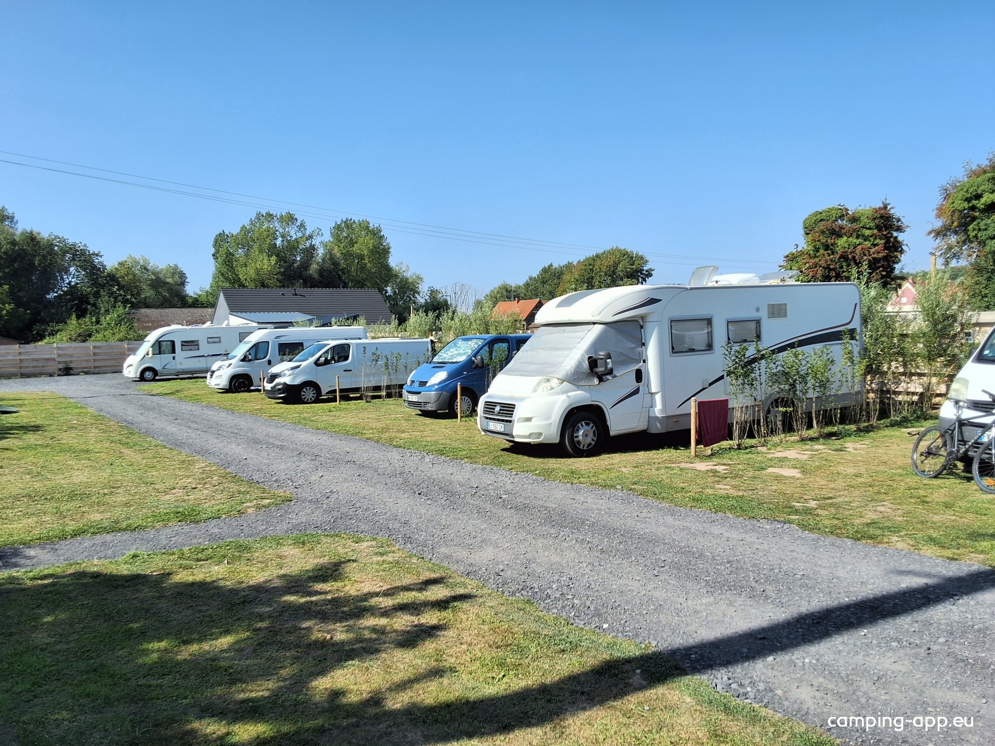 Camping Les Alizés — Ställplats in Lanchères
