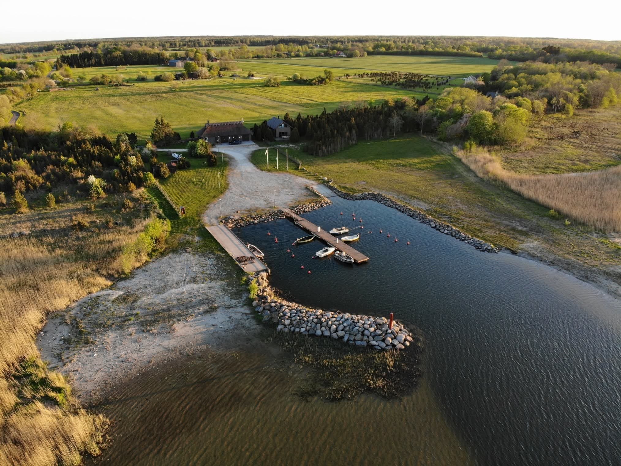 Kungla sadam — Campervan Site in Saaremaa vald