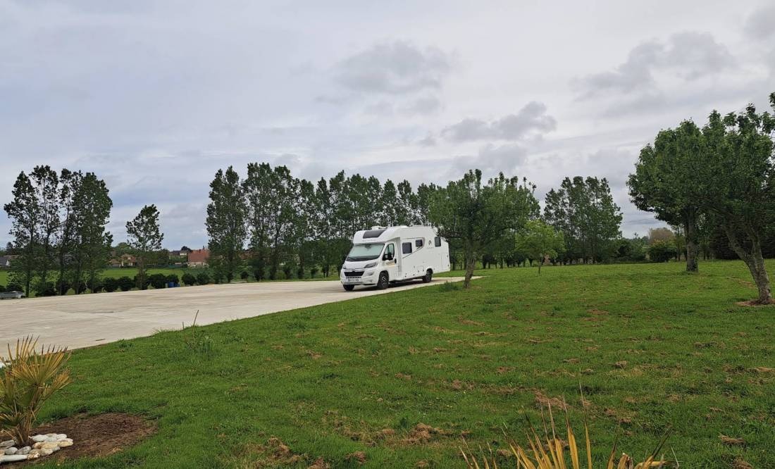 Aire camping car octeville sur mer — Bobilplass in Octeville-sur-Mer
