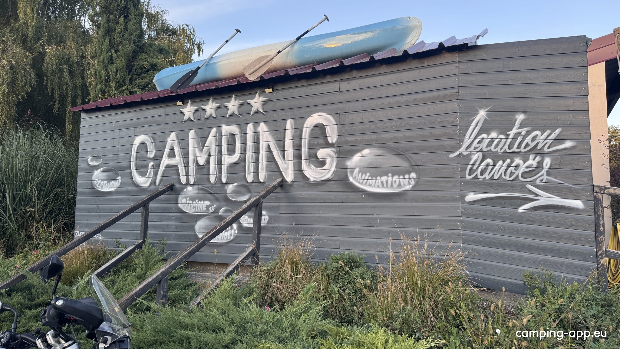 Camping des Nières — Kemping in Ébreuil
