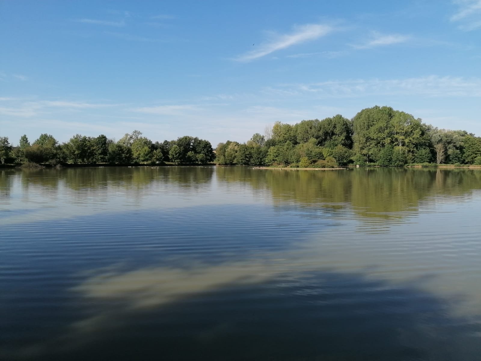 Stellplatz Douchy-Montcorbon — Sp. parking dla kamperów in Douchy-Montcorbon