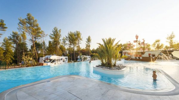 Santa Marina Boutique Camping — Photo 4