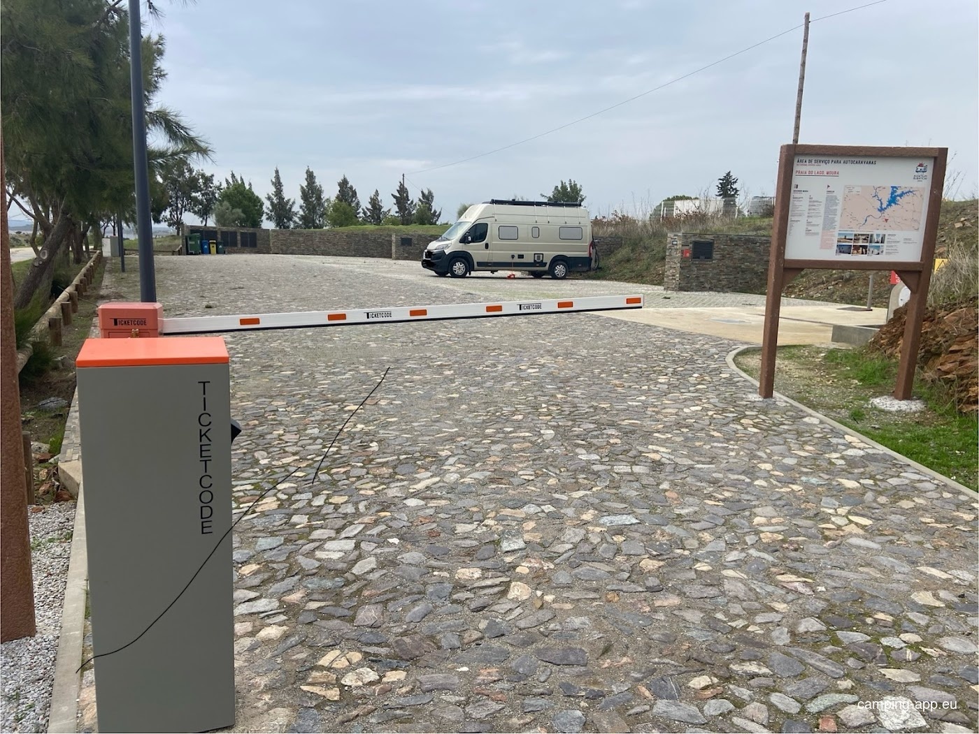 ASA NÚCLEO DA BARRAGEM - CENTRO NÁUTICO DE MOURA - ALQUEVA — Camperplads in Moura