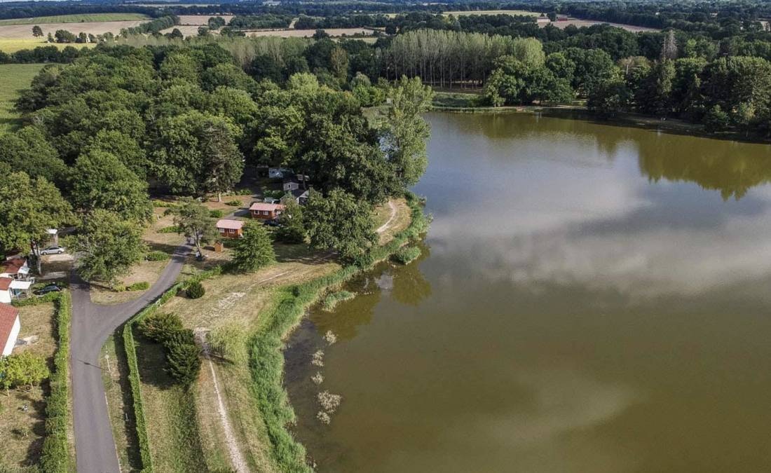 Camping Des Etangs — Kemping in Aubigny-sur-Nère