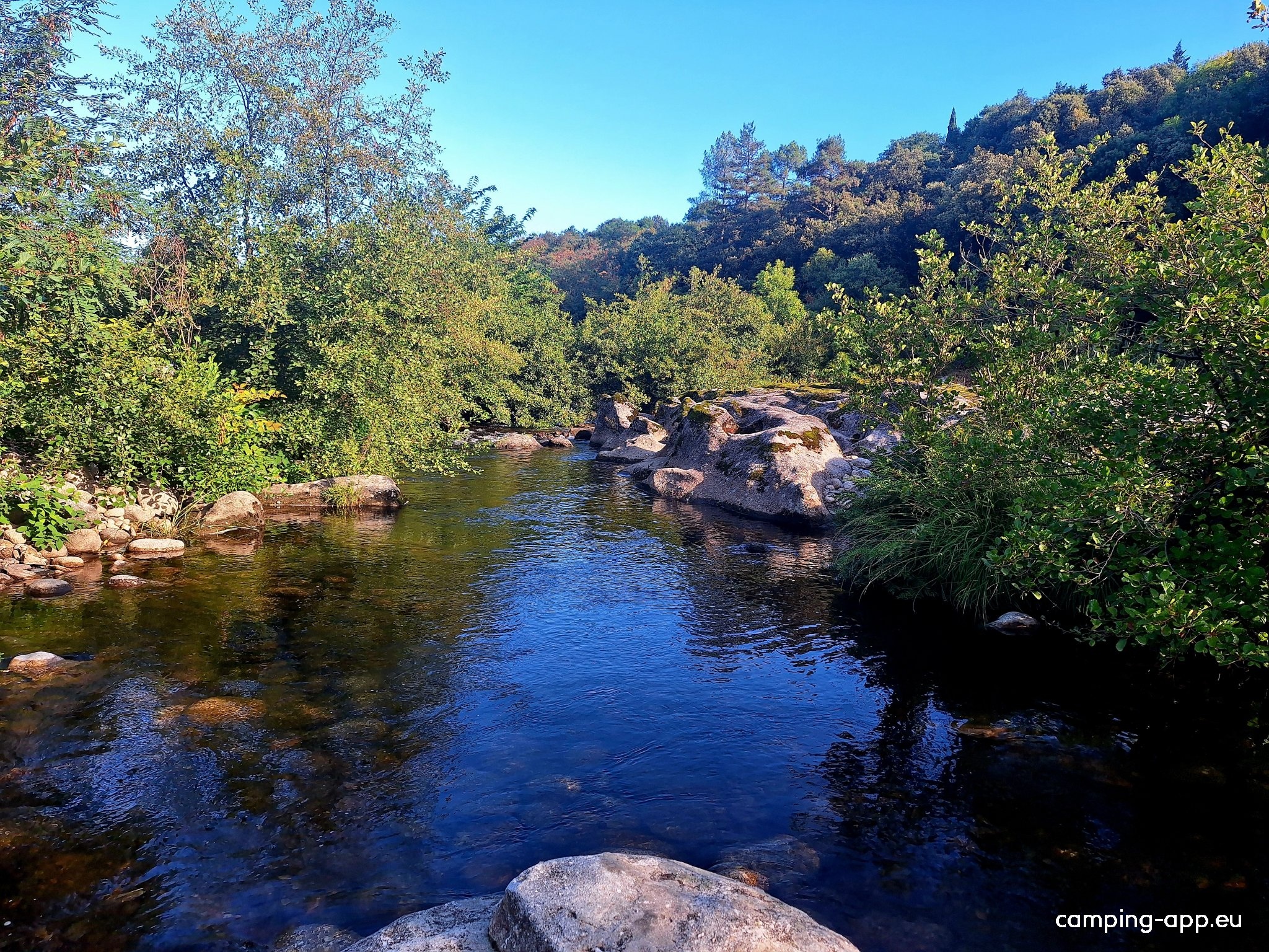 Camping La Vernède — Kemping in Gravières