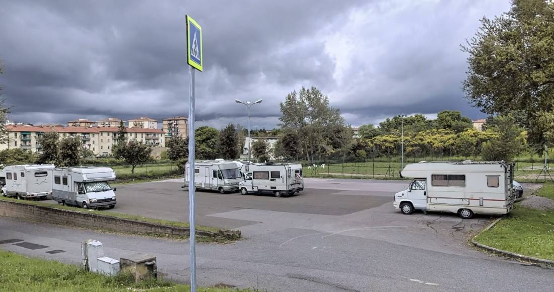 Parkplatz Viale Pietro Nenni — Overnight-parking in Massa Marittima