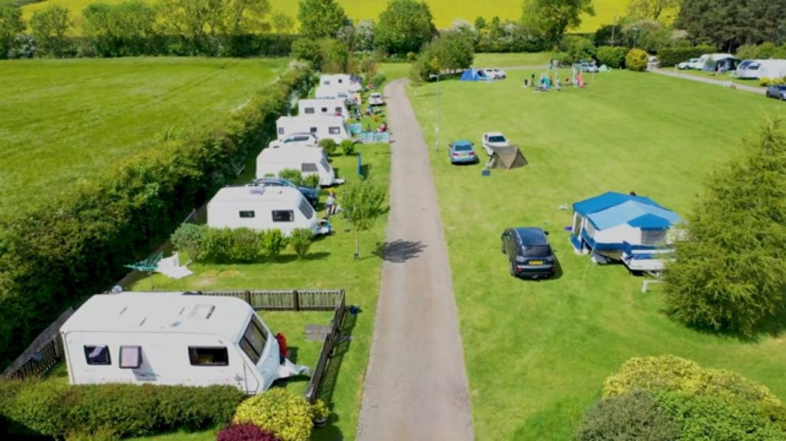Woodside Ridge Caravan Park — Kemping in Durham