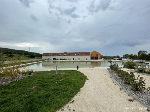 Stellplatz Venarey-les-Laumes — Photo 3