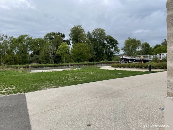 Stellplatz Venarey-les-Laumes   — Photo 6