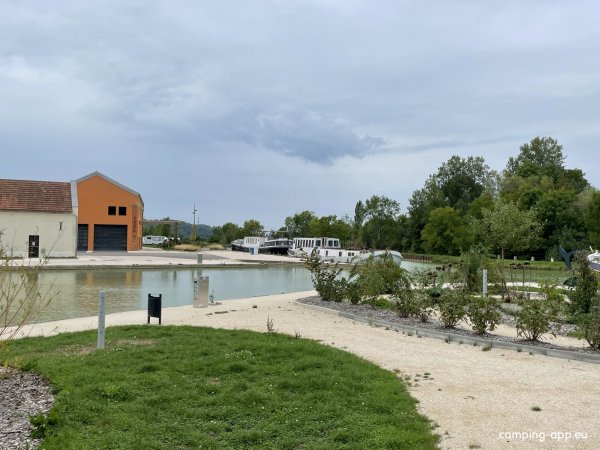 Stellplatz Venarey-les-Laumes — Photo 6