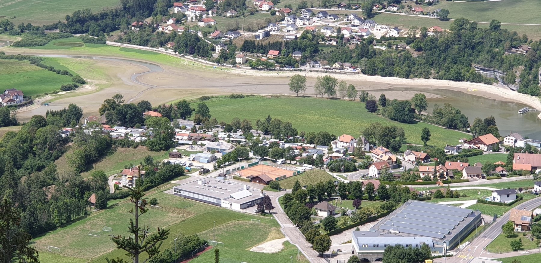Stellplatz Camping Lac des Brenets — Campingplatz in  Les Brenets