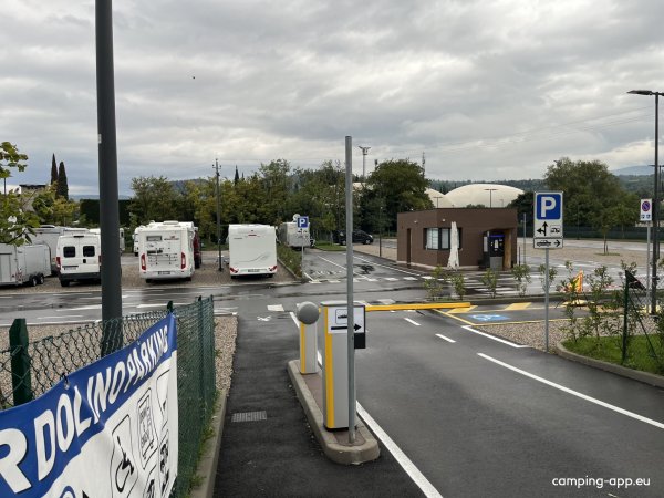 Bardolino Parking — Photo 3