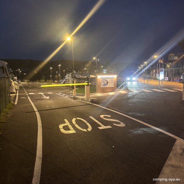 Bardolino Parking — Photo 6