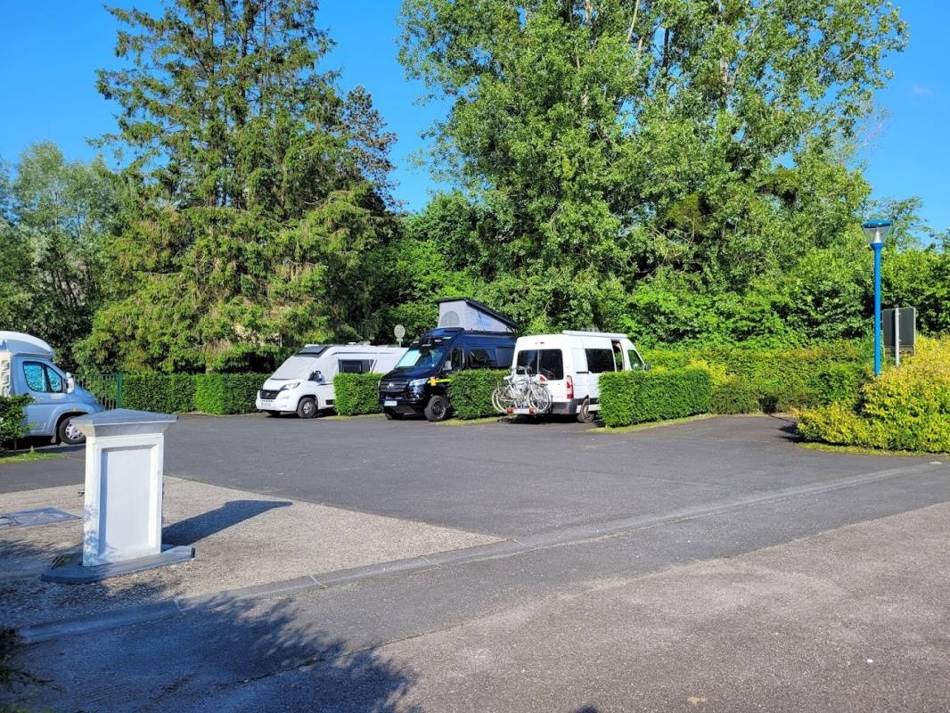 Stellplatz Val-de-Saâne — Ställplats in Val-de-Saâne