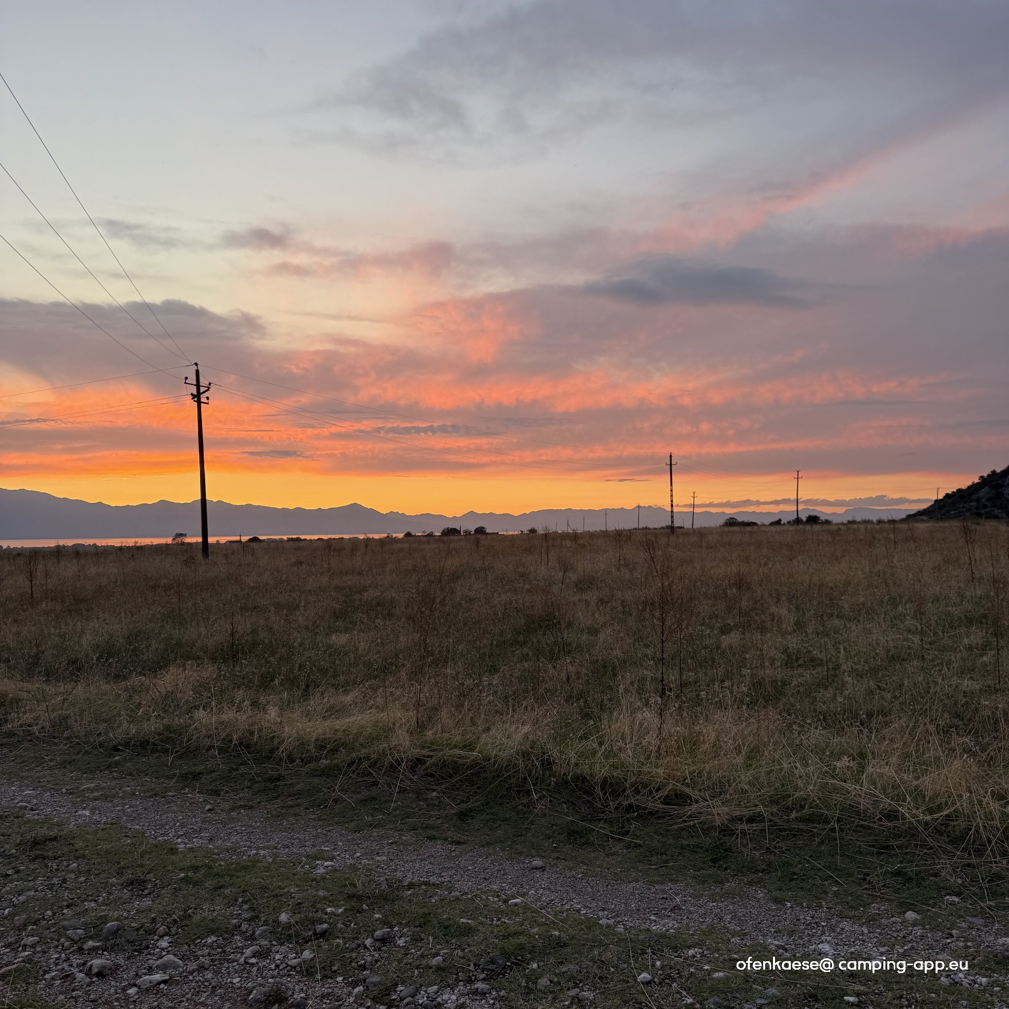 Kantina Mani / Mani Winery and Campsite, Albanien — Photo 6