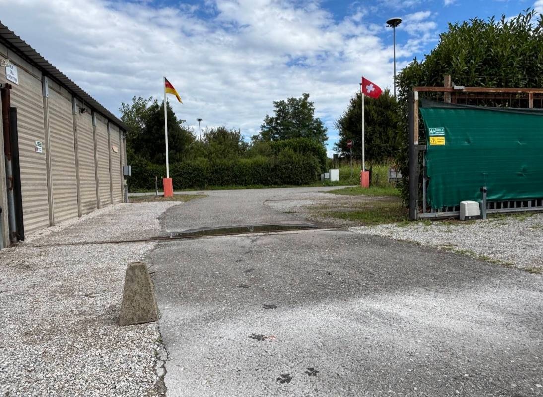 Area Parking Como Sud — Місце для кемперів in Como