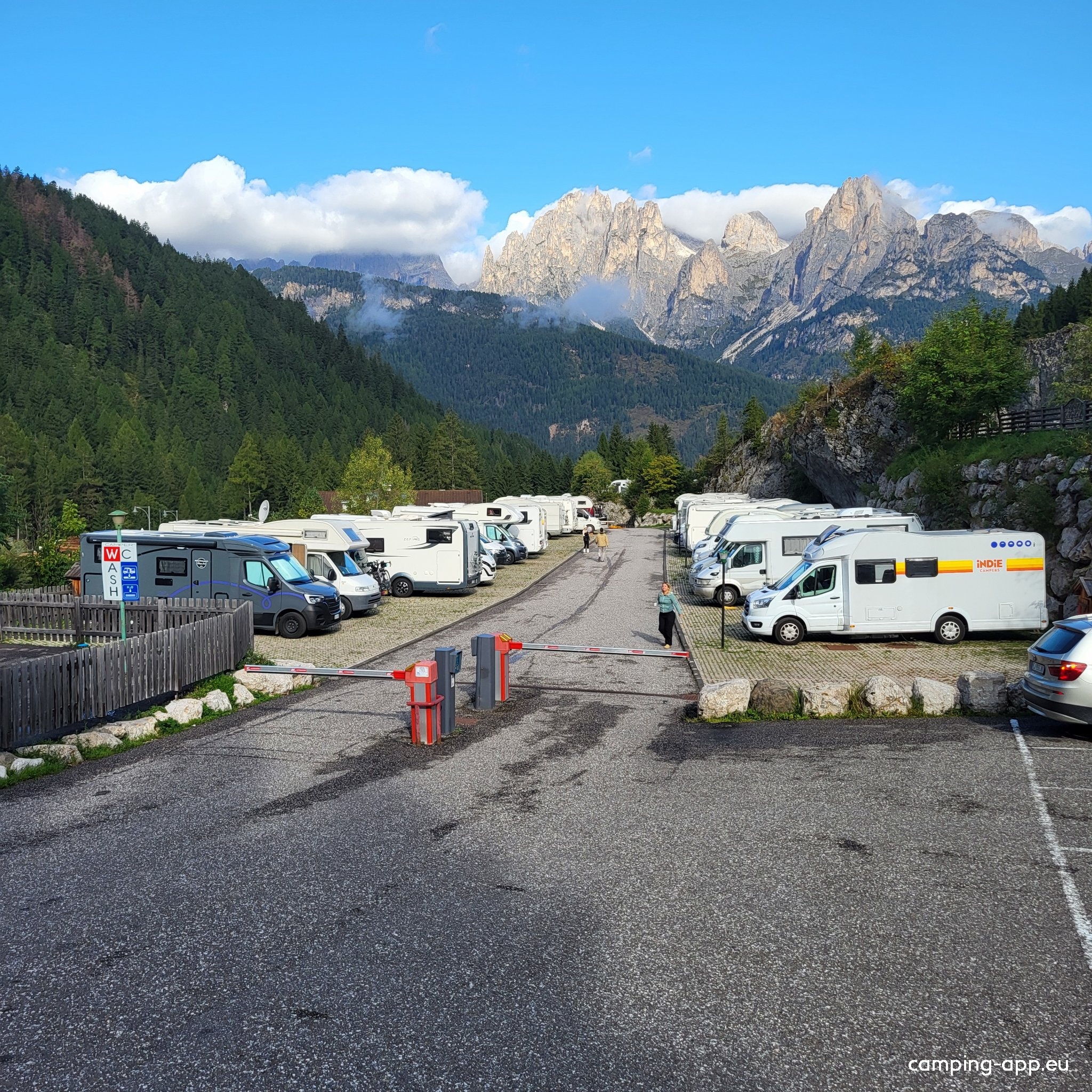 Stellplatz Vidor — QuickStop in San Giovanni di Fassa