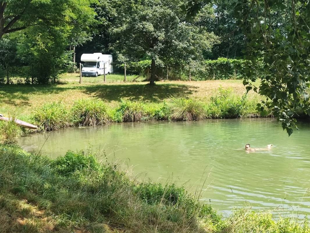 Canada Stella sul fiume — On private ground in 