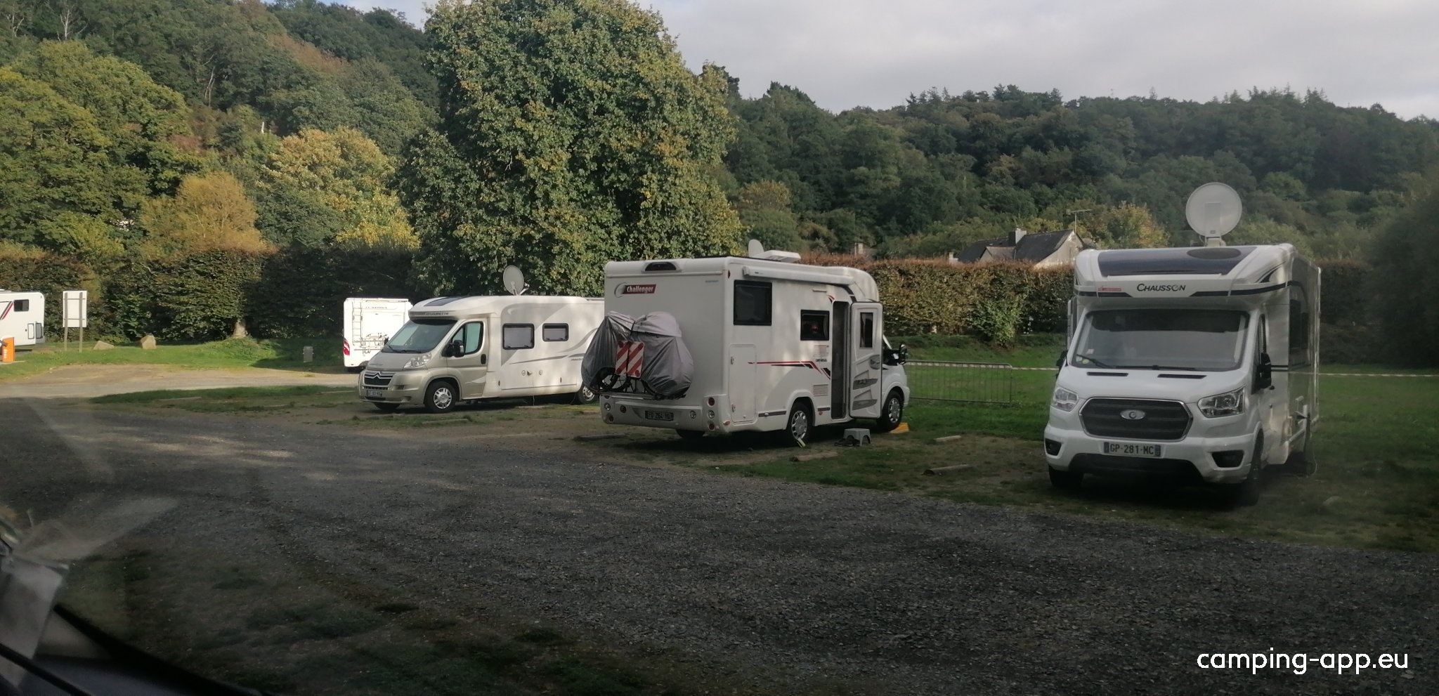 Stellplatz Jugon-les-Lacs — Stellplatz in Jugon-les-Lacs