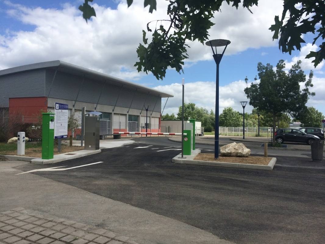 Camping-Car Park — Campervan Site in Libourne