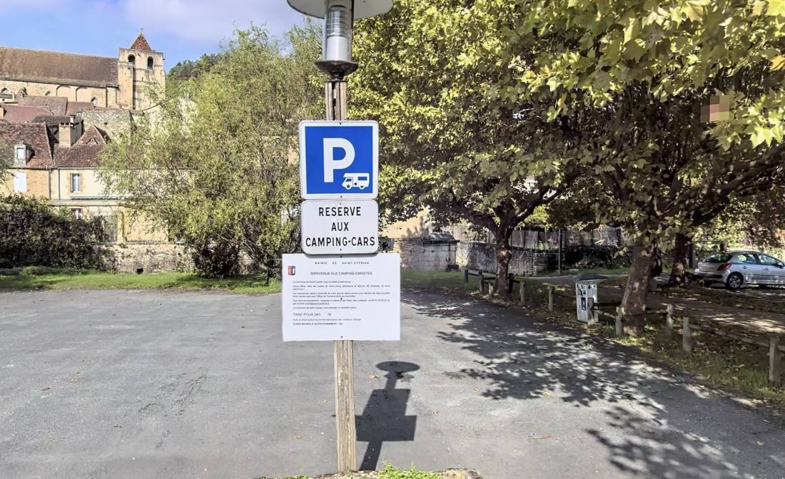 Stellplatz Saint-Cyprien — Campervan Site in Saint-Cyprien